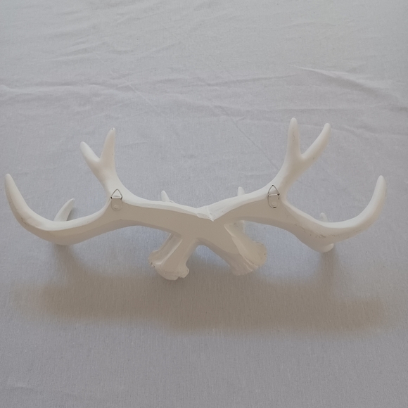 White Farmhouse Deer Antlers Wall Decor - Picture 2 of 8